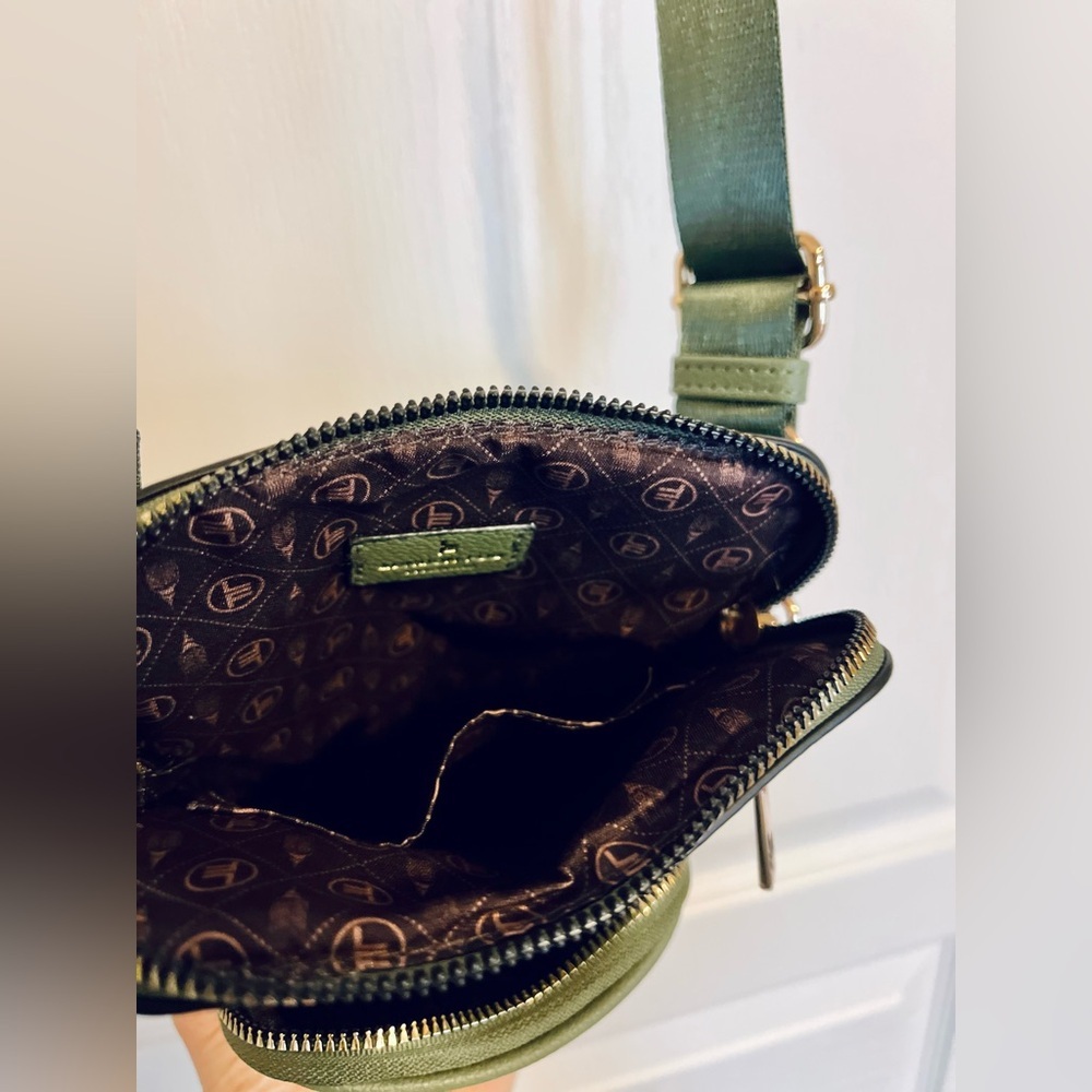 London Fog Olive Green Crossbody Bag with Gold Metallic Details - Picture 7 of 8